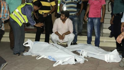 Chefredaktören för Bangladesh första gaydtidskrift Xulhaz Mannan och Mahbub Tonoy mördades i en privatbostad i huvudstaden Dhaka