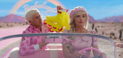 Ryan Gosling och Margot Robbie som Ken och Barbie i en reklambild för filmen. 