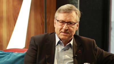 Pertti Salolainen.
