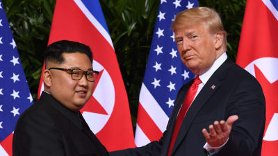 Donald Trump och Kim Jong-Un under toppmötet i Singapore 2018