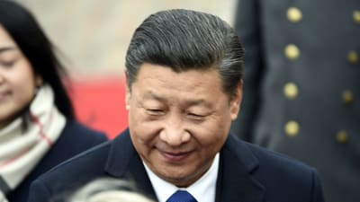 Kinas president och partiledae Xi Jinping utanför slottet i Helsingfors.