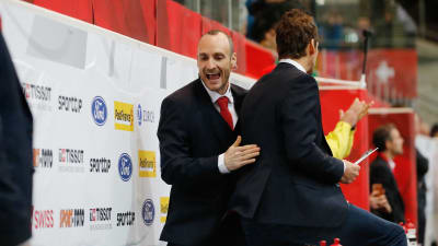 Christian Wohlwend är ishockeytränare.