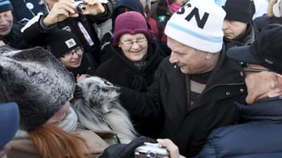 Sauli Niinistö möter väljare på Hagnäs torg den 7 januari.