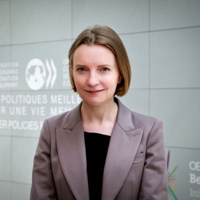 OECD:n pääekonomisti Clare Lombardelli.