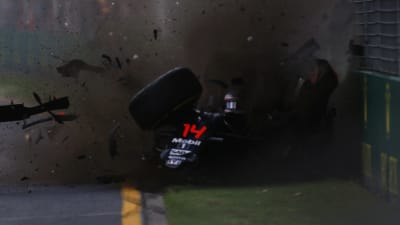Fernando Alonsos krasch, Australiens GP, 20.3.2016.