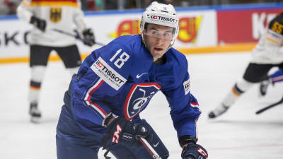 HIFK-backen Yohann Auvitu lär få mest istid av alla spelare när Finland möter Frankrike i VM-hockeyn i dag.