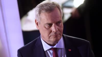 SDP:s ordförande Antti Rinne på Kommunernas hus på valkvällen.