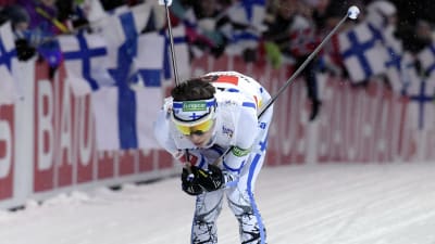 Eero Hirvonen försökte njuta av stämingen i hemma-VM trots stor press.