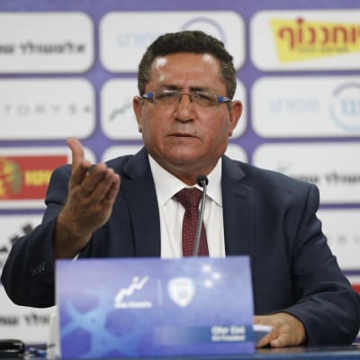 Ofer Eini leder Israels fotbollsförbund.