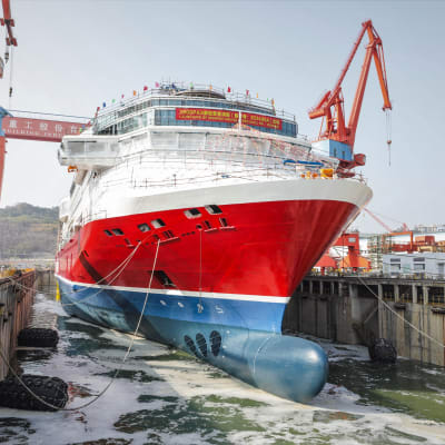 Viking Glory sjösätts på varvet i Kina. 