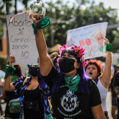 I september i fjol demonstrerade mexikanska kvinnor i Acapulco för tillgång till säkra aborter över hela landet. 