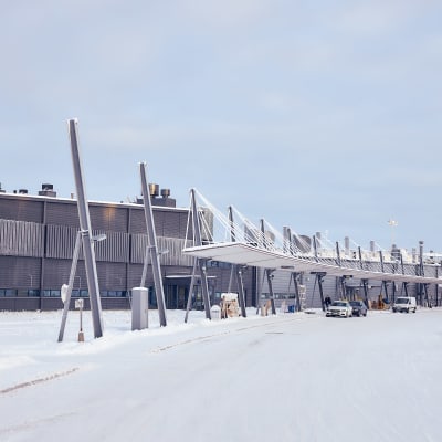 Rovaniemen lentokenttä, talvinen maisema.