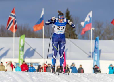 Andrea Julin skidar i världscupen, januari 2019.
