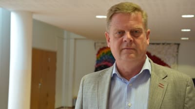 Christer karlsson, rektor för S:t Olofsskolan i Åbo.