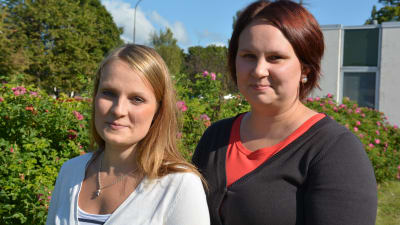 familjearbetare Elin Magnusson och t f socialarbetare Marthina Korhonen.
