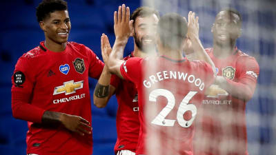 Bruno Fernandes och hans lagkamrater firar.