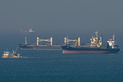 Lastfartyg som transporterar ukrainskt spannmål. 