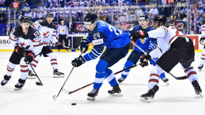 Kaapo Kakko spelar i VM 2019.