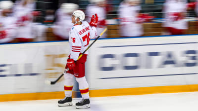 Kristian Vesalainen firar mål med Jokerit.