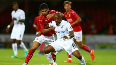 Andre Ayew är en fotbollsspelare från Ghana.