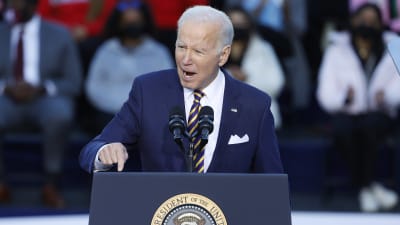 Joe Biden talar om rösträtt i Atlanta i delstaten Georgia.