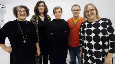 Monika Fagerholm, Ulrika Bengts, Jeanette Björkqvist, Niko Ingman och Marina Meinander. 