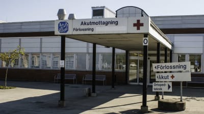 Ingång till förlossning
