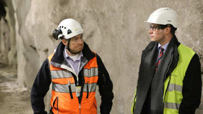 Stefan Rosenlew och Kosti Koski i Helens servicetunnlar.
