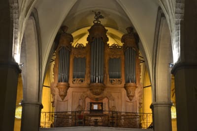 Orgeln i Collégiale-Saint-Jean-Baptiste i Roquemaure, Frankrike.