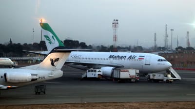 Det aktuella passagerarplanet tillhörde iranska Mahan Air. Här är bolagets plan fotograferade på flygplatsen Mehr-Abad i Teheran i januari 2014.