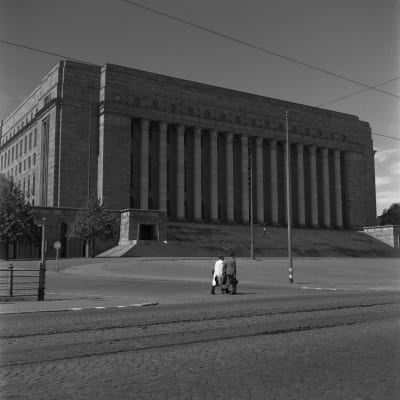 Riksdagshuset, 1945