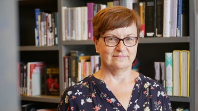 Susanne Ahlroth på Nordsjö bibliotek.