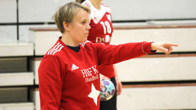 Annette Tallqvist inför HIFK:s finalmatcher 2017.