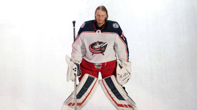 Joonas Korpisalo inför matchen mot Toronto.