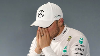Valtteri Bottas pustar ut efter F1-loppet i Mexiko.