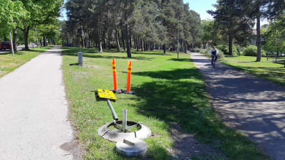 En gång- och cykelväg i Ekenäs.