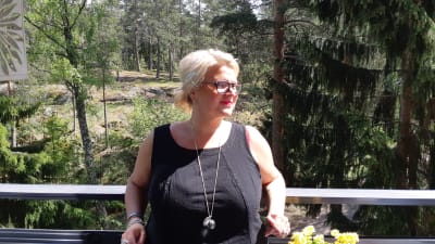 Mela, Mikaela Nyholm på sin balkong. Maj 2019