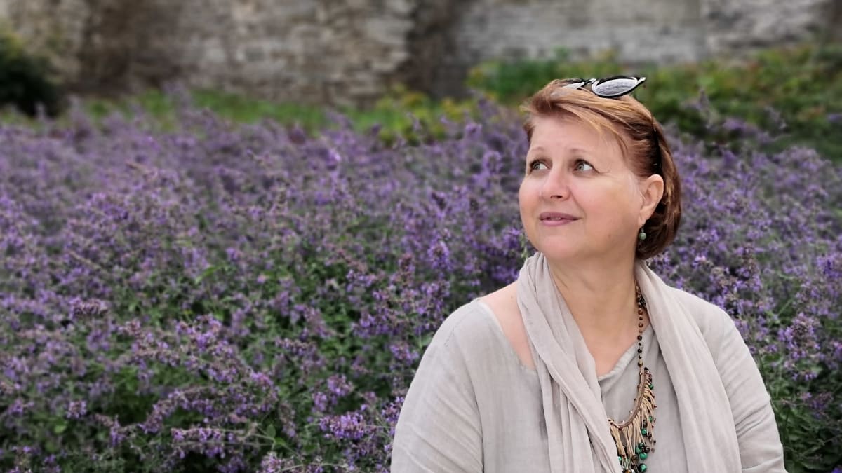 Natalia Komarova efter sonens OSguld "Jag känner ro i mitt hjärta" Österbotten svenska.yle.fi