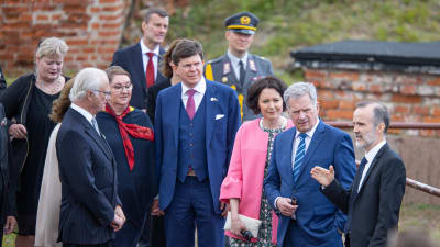 Sveriges kungapar och Finlands presidentpar på besök på Åland som firar 100 år av självstyrelse.
