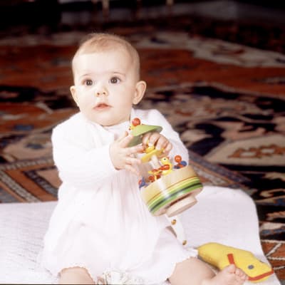 Kronprinsessan Victoria sex månader gammal i december 1977.