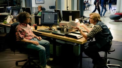 James Halliday och Ogden Morrow vid sitt skrivbord när det begav sig.