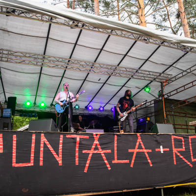 Ransom esiintymässä Puntala-rockissa.