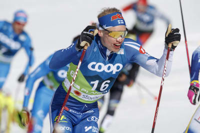 Iivo Niskanen åker skidor i VM 2023.