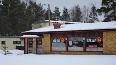 Föredetta butisk och barlokal i Lappvik Hangö.