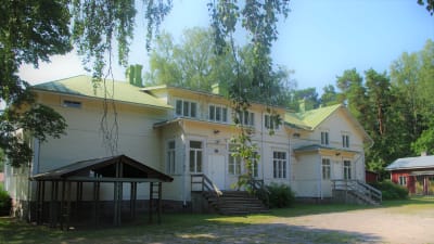Gammal byskola.