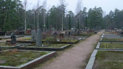Gamla gravar på Hangö nya begravningsplats
