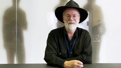 Författaren Terry Pratchett.