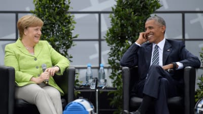 Angela Merkel och Barack Obama uppträder inför publik tillsammans i Berlin den 20 maj 2017.