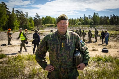 Evarsti Juhana Skyttä santahaminan ampumaradalla helsingissä 8.6.2023