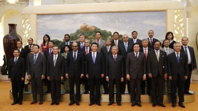 21 länder möttes i oktober 2014 för att grunda AIIB